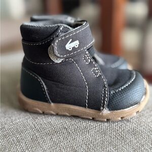 See Kai Run Black/Tan shoes Size 4